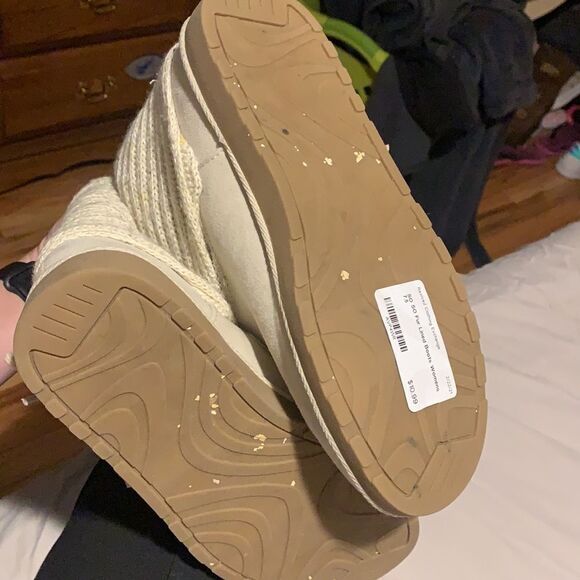 SO Cream Ankle Boots with Knit Cuff - Picture 7 of 7